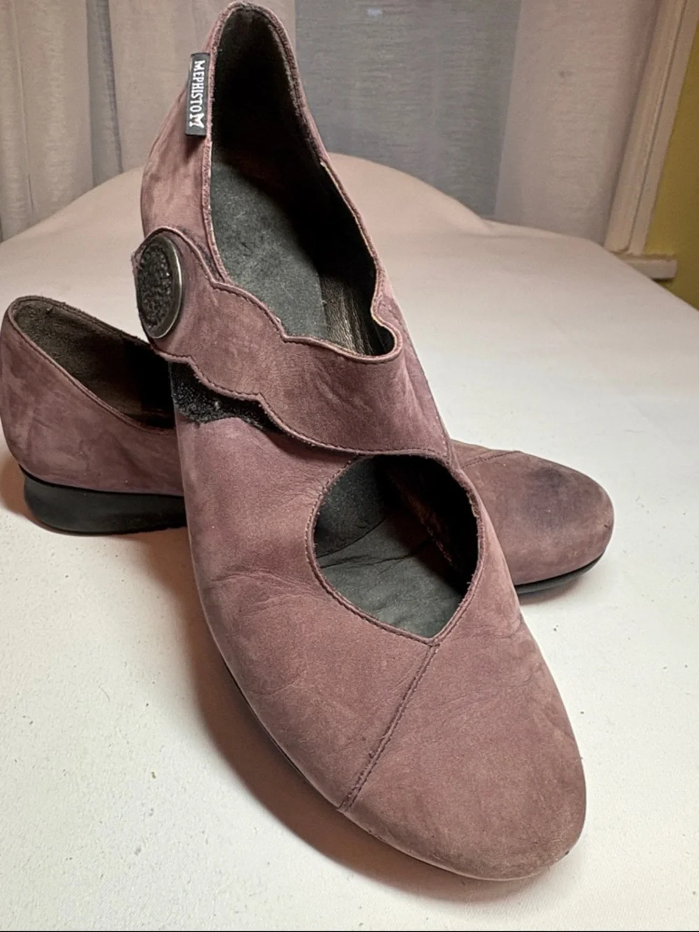 Mephisto Women's Mauve Suede Mary Jane Flats